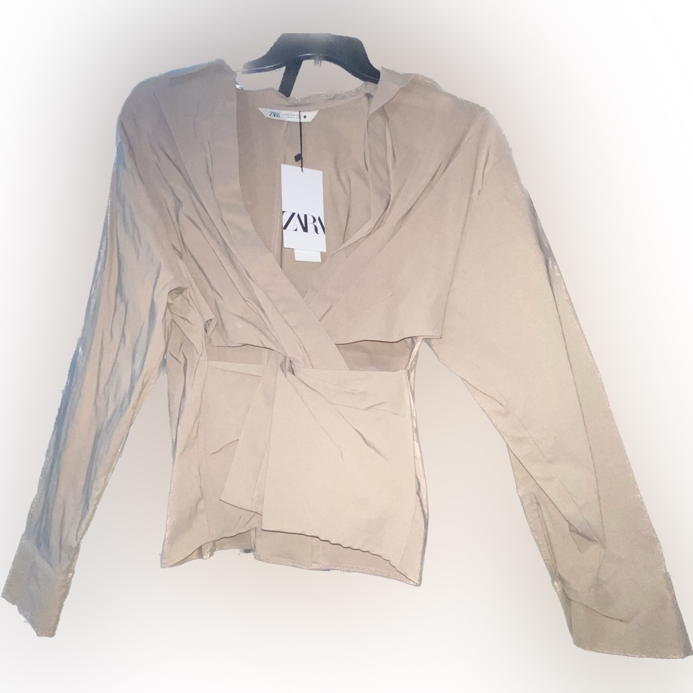 BNWT ZARA criss cross top